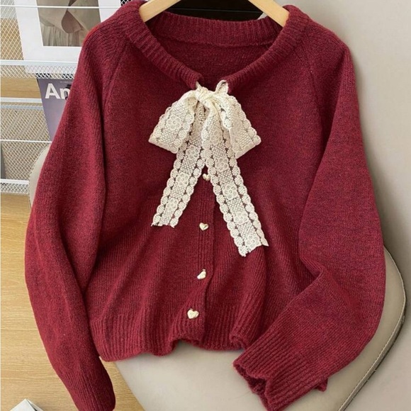 Sweaters - Sweater!